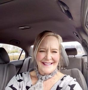 Meet your Posher, Debi